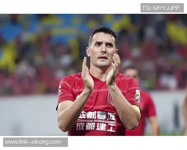 媒体人爆料法比奥续约A席与申花谈判海港为周定洋开顶薪合同 媒体人爆料法比奥续约A席与申花谈判海港为周定洋开顶薪合同