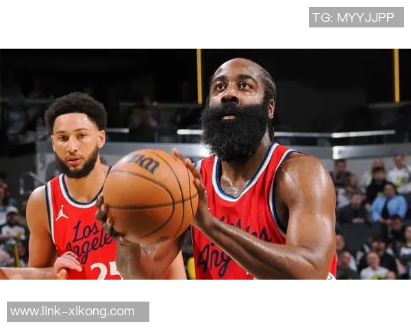 单赛季三分球纪录之争库里回忆哈登逼近时的紧张心情