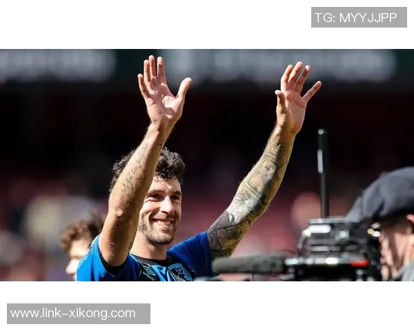 切尔西加速中卫引援谈判塞内西拉蒙雅奎特成热门人选